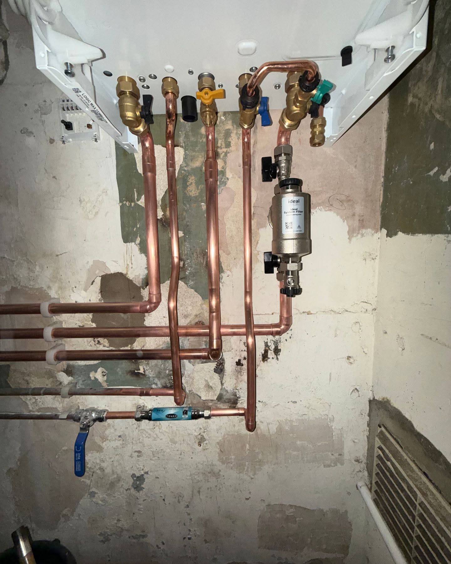 Copper pipework and magnetic filter install